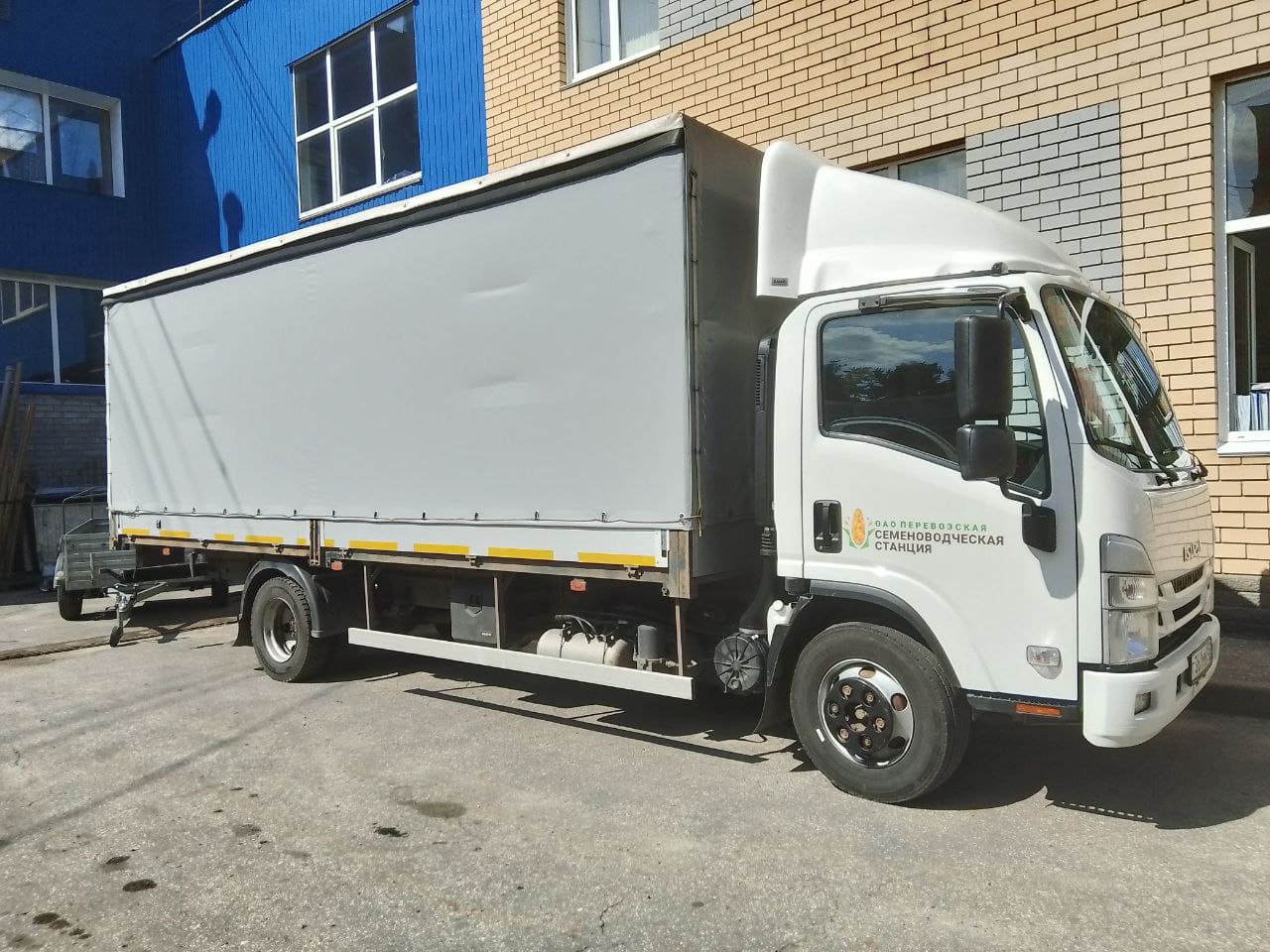 Автотенты, каркасы, ворота